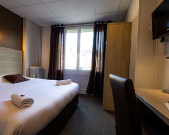 Logis Hotel Du Chateau - Caen - Bedroom