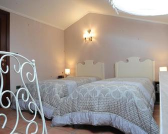 Residenza D'oria B&b - Foggia - Camera da letto