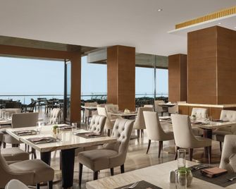 Intercontinental Hotels Bandung Dago Pakar By IHG - Bandung - Restaurant