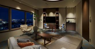 Okinawa NaHaNa Hotel & Spa - Naha - Living room