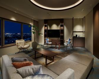 أوكيناوا ناهانا هوتل آند سبا - ناها - غرفة معيشة