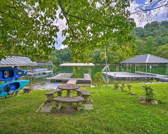 Caryville Home w/ Dock, Steps to Norris Lake! - Caryville