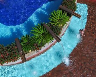 Hot Springs Hotels - Caldas Novas