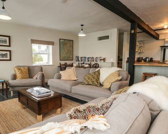 Waterside - Ravenglass - Living room