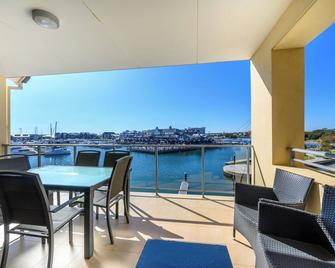 Dolphin Quay Apartments - Mandurah - Balcony