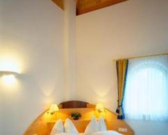 Naturhotel Gruberhof - Schenna - Slaapkamer