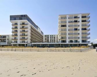 Linens Included! Horizon Views Of Ocean From All Roomsbroceanfront/Boardwalk Building/Rooftop Pool Unit 213 - Rehoboth Beach - Building
