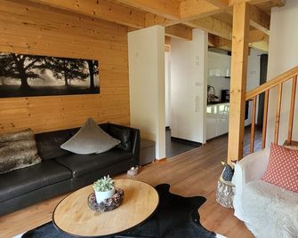 Lodge Seeblick 161 in the Tauern village of Enzingerboden - Uttendorf - Obývací pokoj