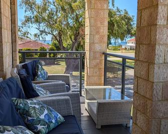 Victoria Views - Rockingham - Rockingham - Balcony
