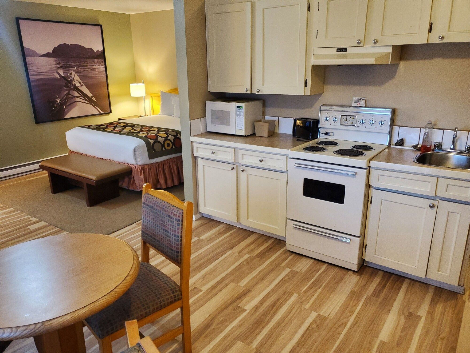 Kitchen view of Super 8 by Wyndham Duncan