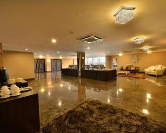 Amaroossa Cosmo Jakarta - Yakarta - Lobby