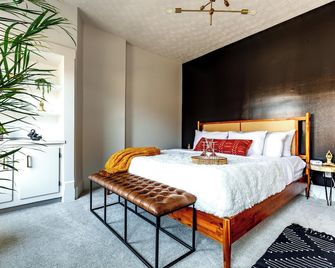 Jungle House Boutique Residences - Downtown Columbus & Short North - Columbus