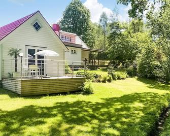 2 bedroom amazing home in örkelljunga - Orkelljunga - Edificio
