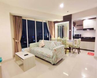 Grand Kamala Lagoon By Mitra Propertindo - Bekasi - Living room