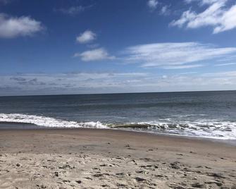 Newly Renovated Home in Ocean Ridge - Edisto Island - Beach