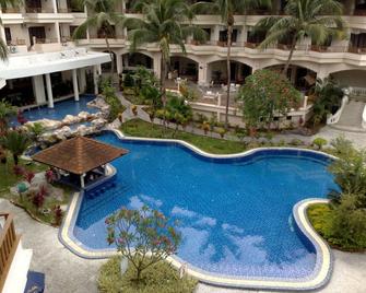 The Orient Star Resort Lumut - Lumut - Piscina