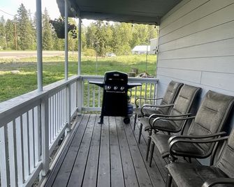 Blue Bird Bungalow - Martin City - Balcony