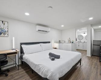 Casita 5 Miles From Downtown Phoenix #B - Phoenix - Soveværelse