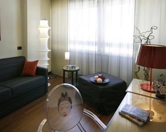 Hotel K2 Bellaria - Bellaria-Igea Marina - Wohnzimmer