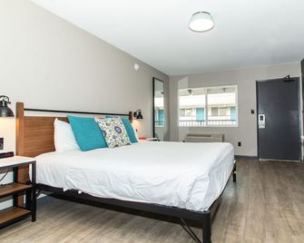 Magnolia Tree Hotel - Anaheim - Bedroom
