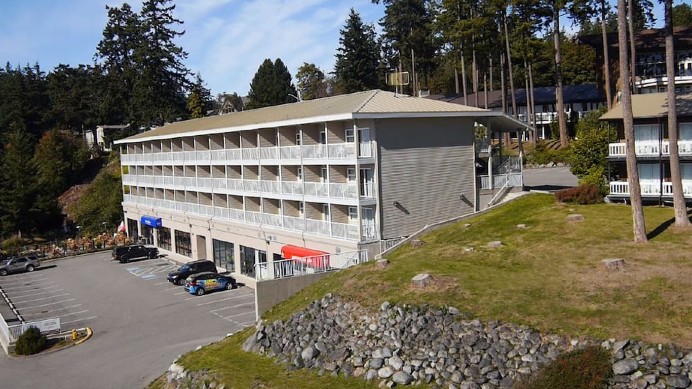 Beach Gardens Resort And Marina