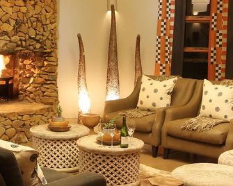 Nambiti Plains Lodge - Ladysmith - Lounge
