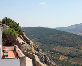 Casa da Árvore - Marvão - Venkovní prostory