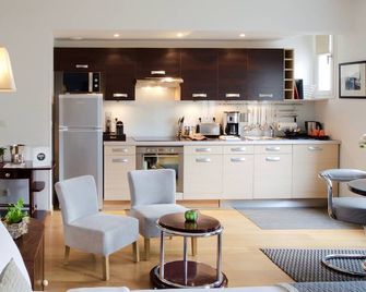 Montmartre Residence - Paris - Kitchen