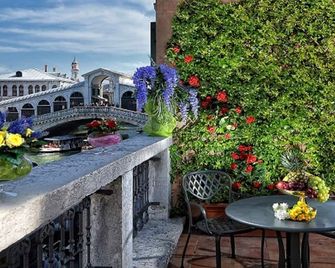 Hotel Rialto - Venecia - Balcón
