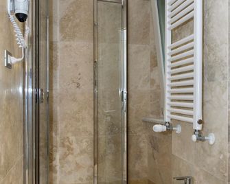 Relais Dei Mercanti B&B And Suites - Pisa - Kamar Mandi