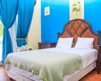 West End Dive Resort - Coxen Hole - Sovrum