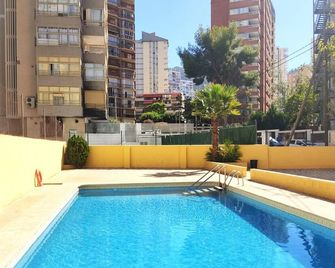 Apartment Amsterdam Playa Levante by Interhome - Benidorm - Piscina