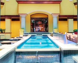 Embassy Suites by Hilton Laredo - Laredo - Pool