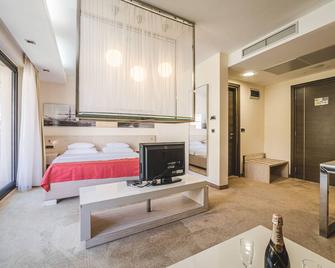 Hotel & Apartments Hec Residence - Budva