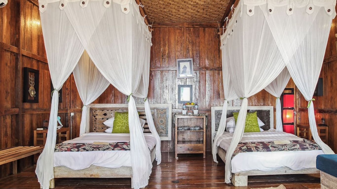 Cemara Beachfront Suite