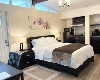 Luxury private suite in downtown Bellevue, free parking - Bellevue - Bedroom
