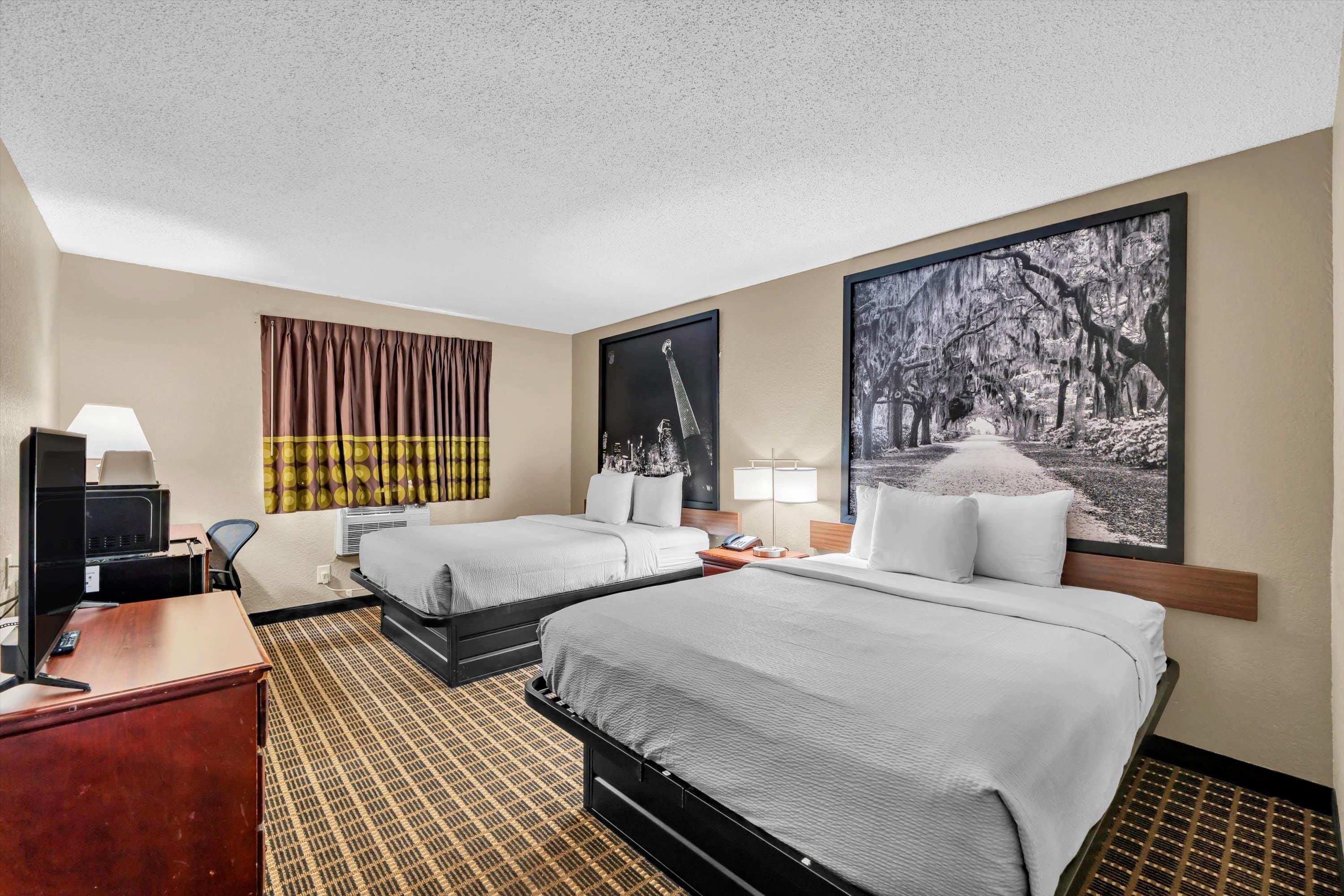 Super 8 by Wyndham Warner Robins - וורנר רובינס - חדר שינה