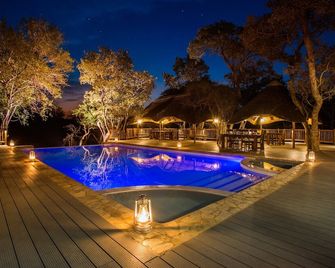 Vuyani River Lodge - Amanda - Piscina