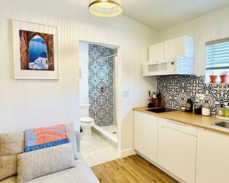 Santorini Cabana in Zephyrhills - Zephyrhills - Kuchyň