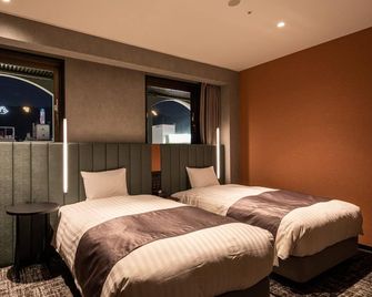 Kobe Plaza Hotel - Kô-bê - Phòng ngủ