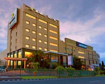 Grand Basko Hotel - Padang - Bygning