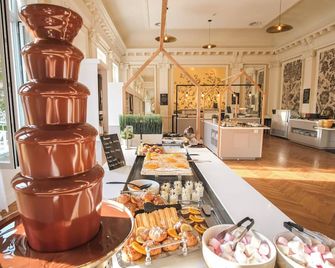 L'Orangeraie Hotel by Miléade - Menton - Buffet