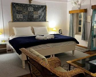 Moonshine Villa - Pālampur - Спальня