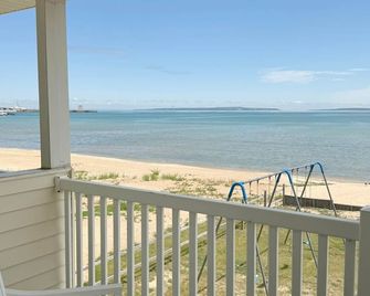 Beachcomber of Mackinaw - Mackinaw City - Balcony