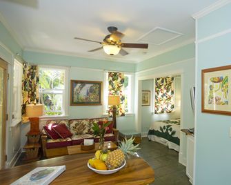 Iao Valley Inn - Wailuku