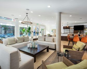 Hilton Garden Inn Davis Downtown - Davis - Lobby