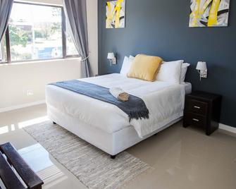 The New National Lodge & Conference - Parow - Bedroom