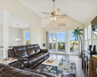 4704 - Shell Yeah by Resort Realty - Southern Shores - Living room