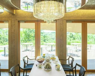 Aubergefrenchnomori - Awaji - Jídelna