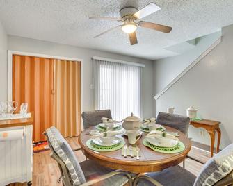 Convenient Harvey Apt - 12 Mi to French Quarter! - Harvey - Dining room